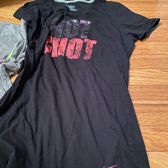 2 Nike Short sleeve t-shirts. Grey is old/worn & black T good/used condition. - Picture 2 of 9